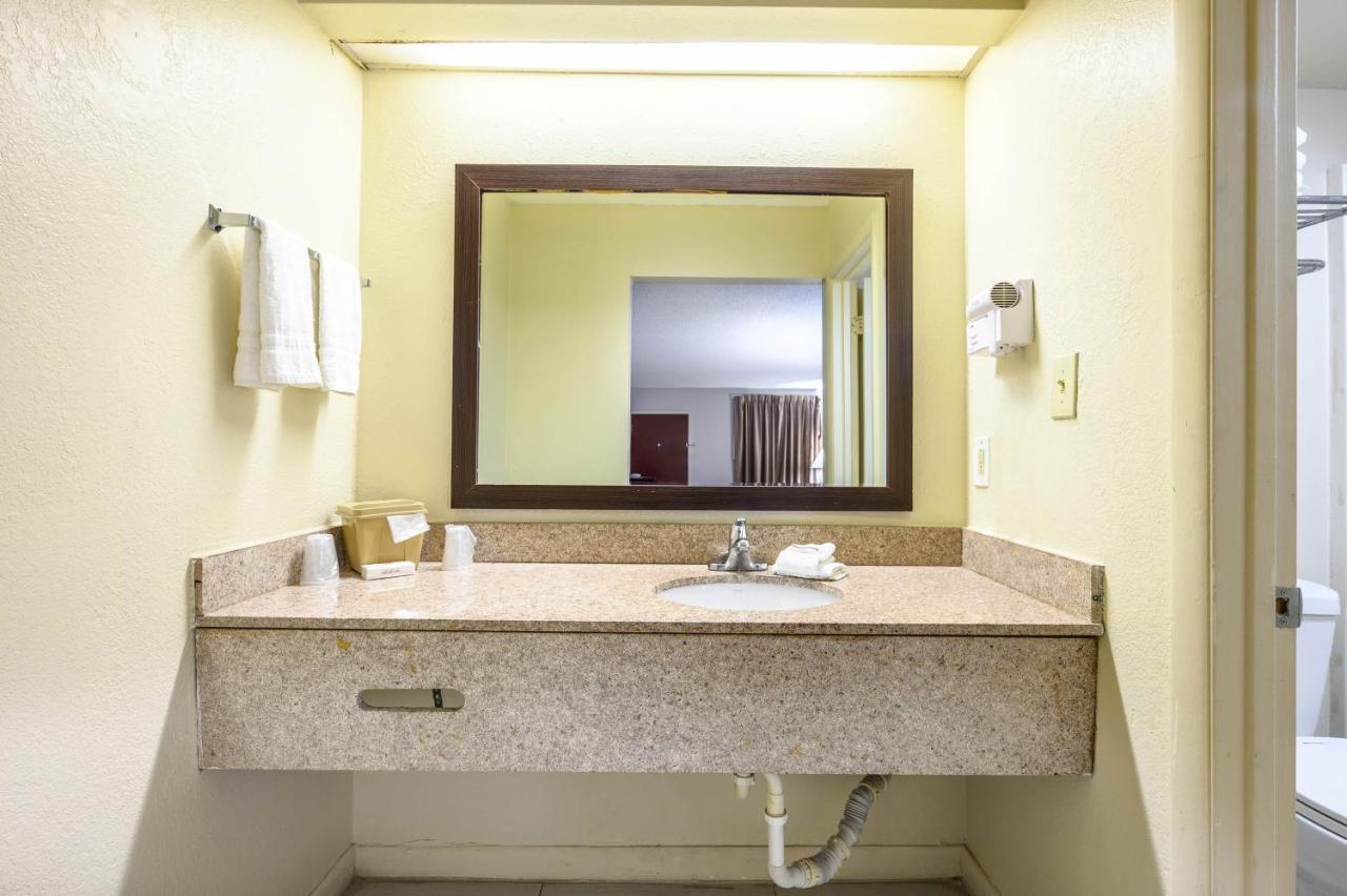Red Roof Inn Sylacauga Εξωτερικό φωτογραφία